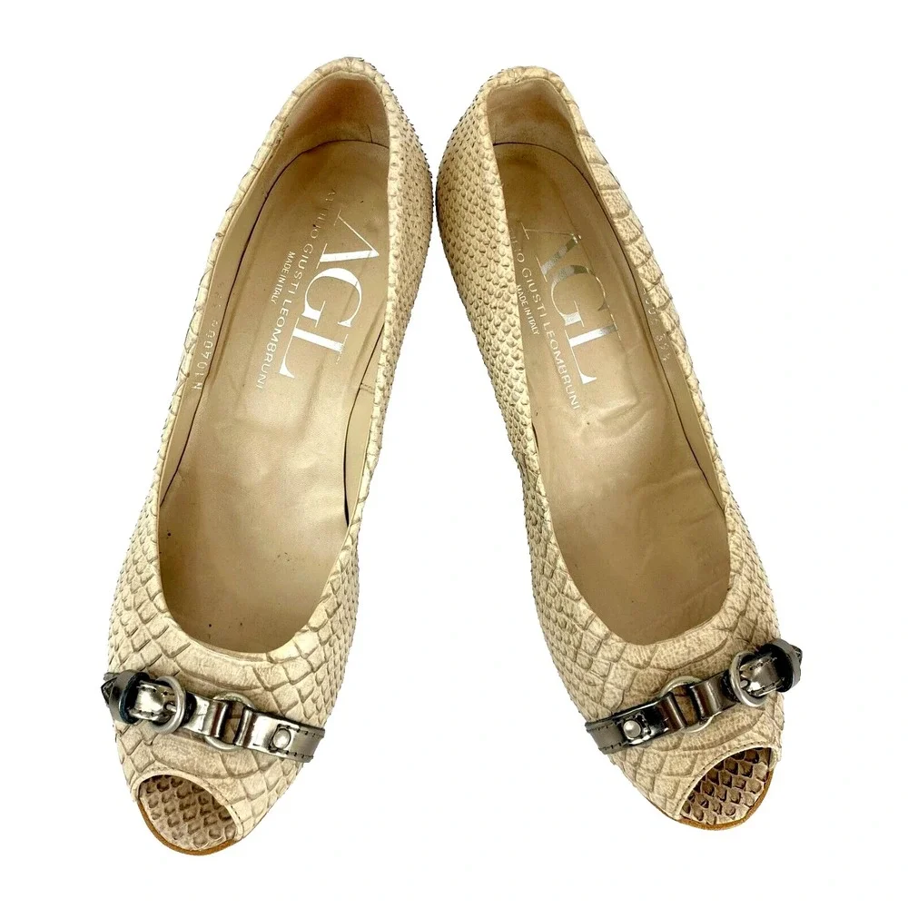 AGL Luxury Pumps Heels Women's 9 M Embossed Open Toe Beige 39.5 Shoes $385 Orig.